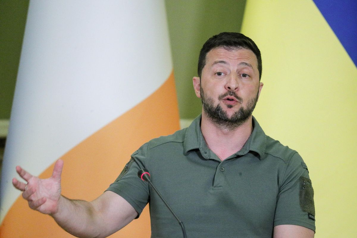 «Bombe a grappolo su case russe». Sale la tensione, Kiev sfida gli Usa