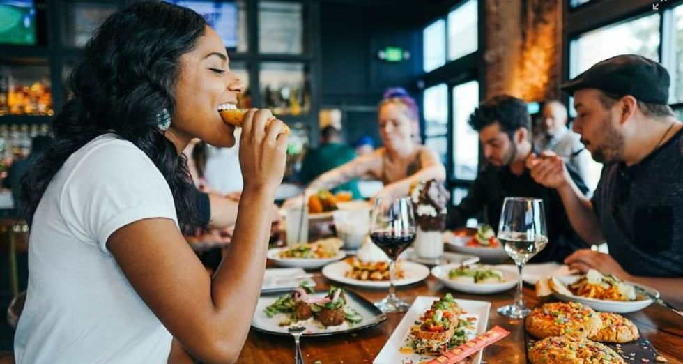 eating early dinner, American habits, Amer