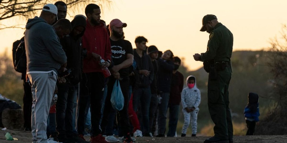 NextImg:ABC, CBS, NBC border coverage focused 'almost exclusively' on 'plight of illegal immigrants' while less than 2% of airtime addressed drug trafficking crisis, watchdog finds