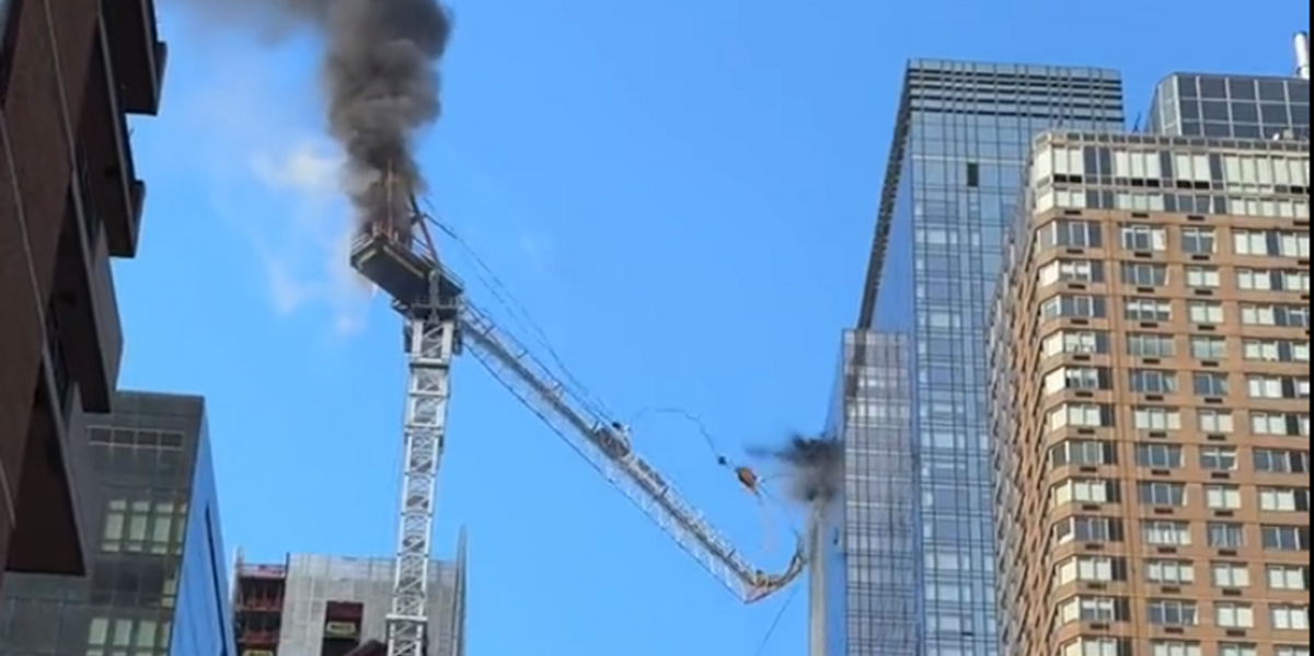 Massive crane collapses into buildings in Manhattan, dropping 16-ton load of concrete, injuring at least 5