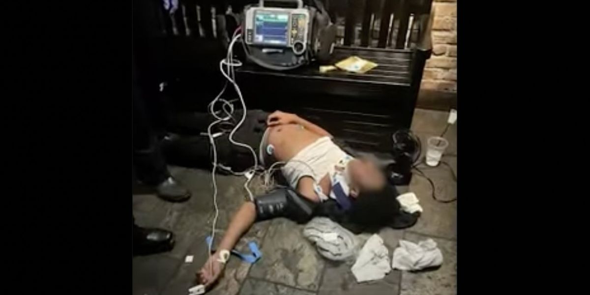 NextImg:17-year-old restaurant host says patrons beat him up, knocked him out — and the reason has his mother furious