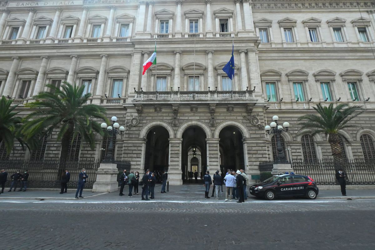 Bankitalia riscrive la storia: «Se il Pil cala, la colpa è delle temperature elevate»