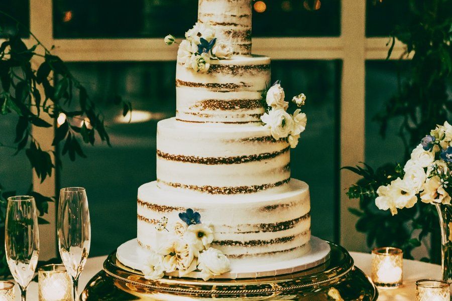 Father TRICKS his daughter into thinking he dropped her wedding cake | UK |  News | Express.co.uk