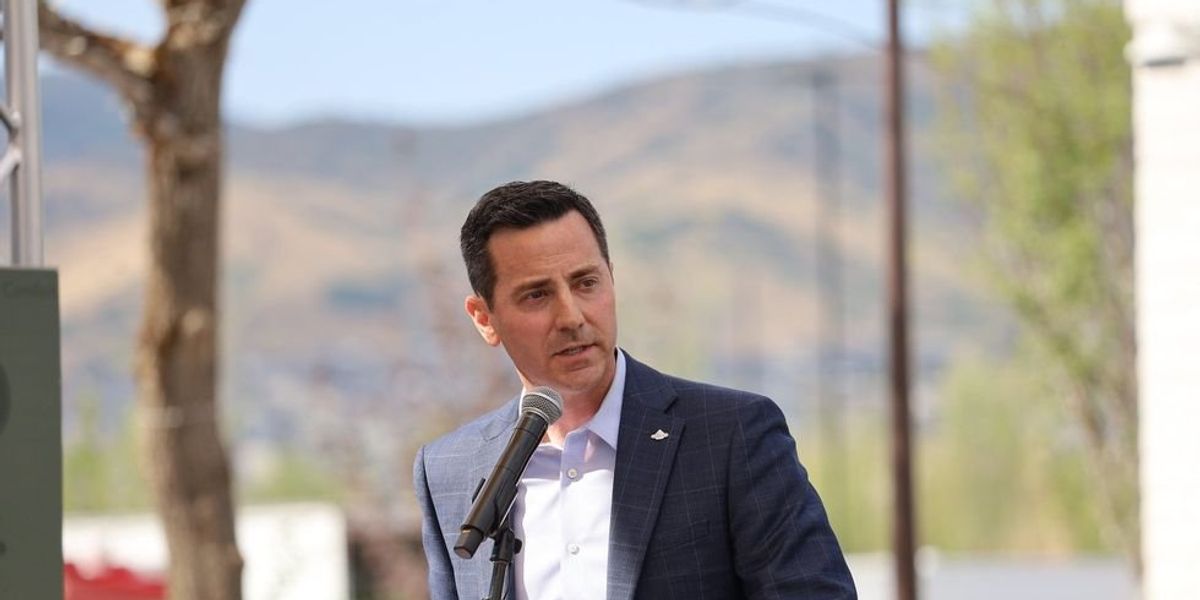 NextImg:Mayor Trent Staggs makes his case to unseat Sen. Mitt Romney in upcoming primary, claims he'll be 'another Mike Lee'