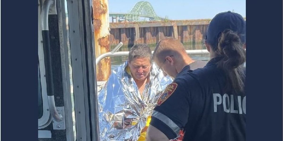 NextImg:63-year-old man, swept out to sea, treads water for 5 grueling hours before being rescued