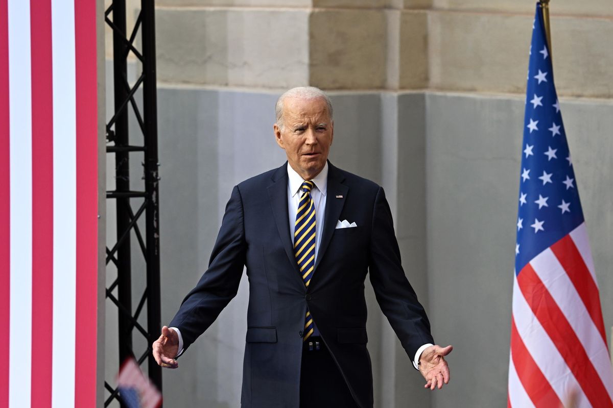 Biden declassato: «Debito Usa meno sicuro»