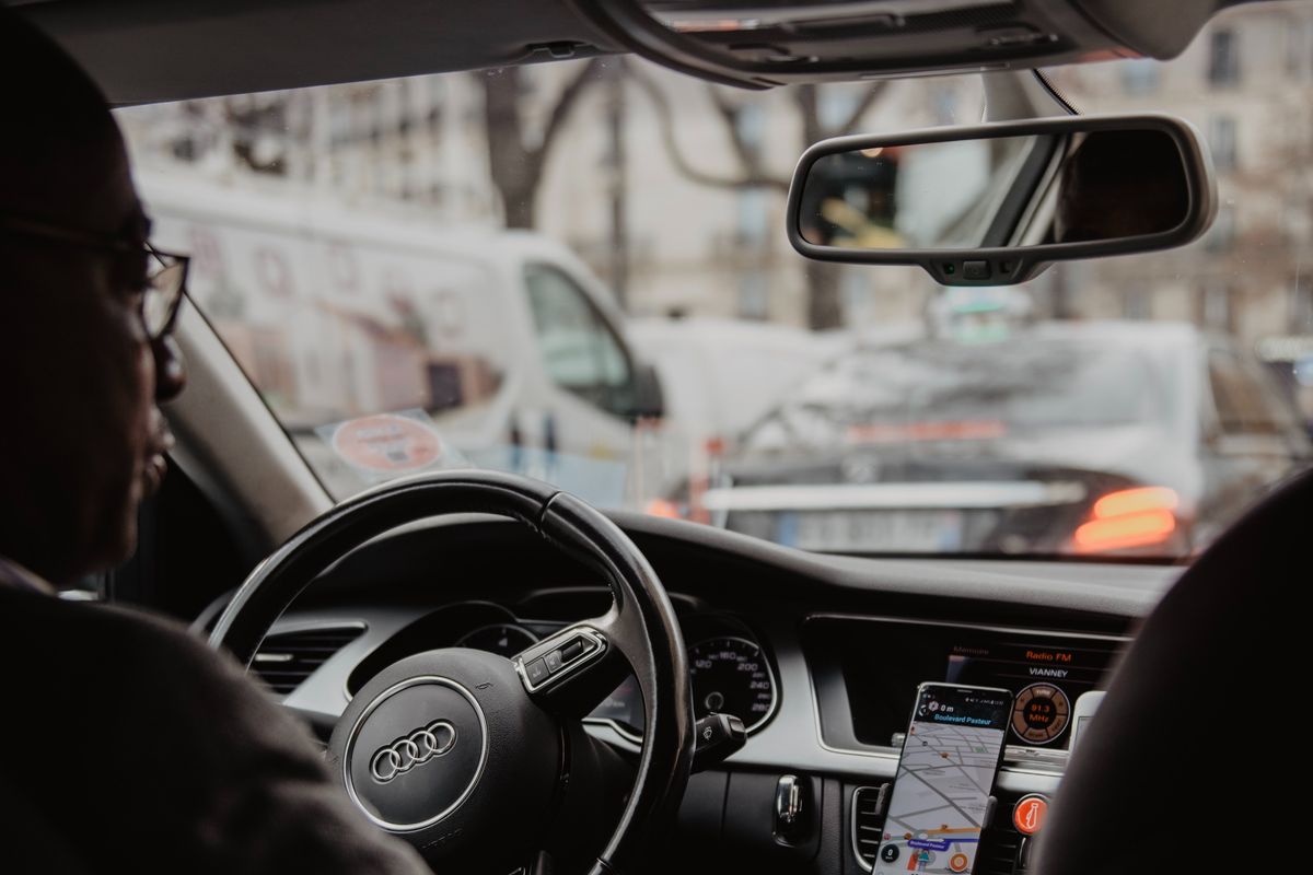 Taxi Drivers Reveal The Juiciest Secrets They've Overheard