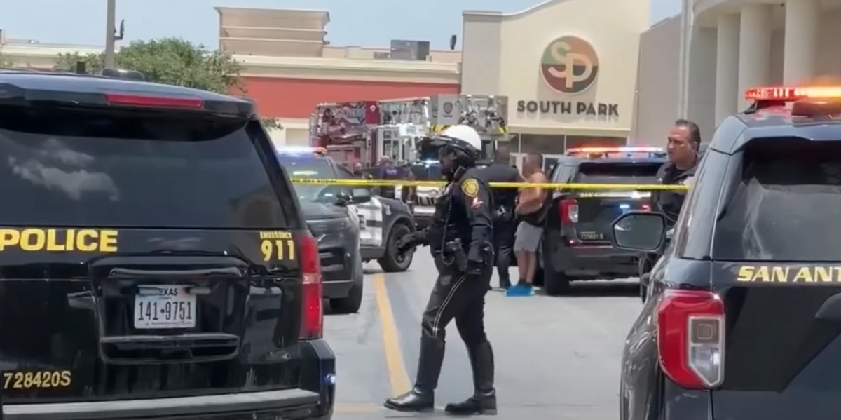 NextImg:Texas man tracks down suspect who allegedly stole his truck, kills reported thief during shootout at mall