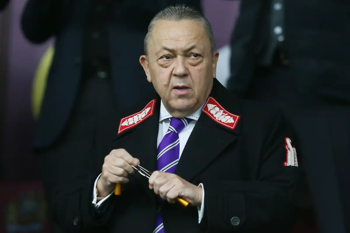 Dal porno alle scommesse: ecco gli imprenditori del calcio che resistono ai fondi stranieri