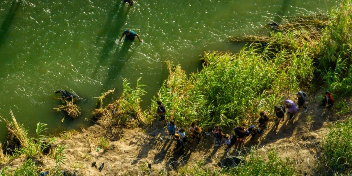 NextImg:Horowitz: As Biden admin undermines Texas border security, states should fight back