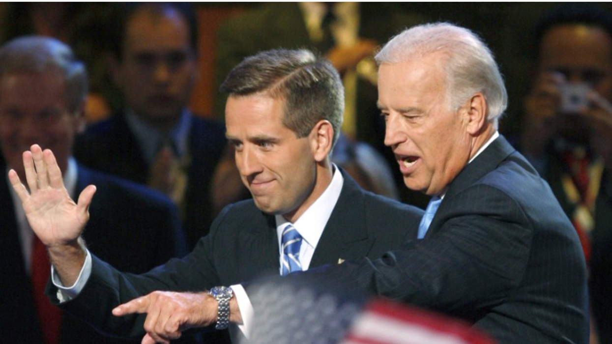 Republicans Claim Biden Calls As Son Lay Dying Prove Corruption (VIDEO)