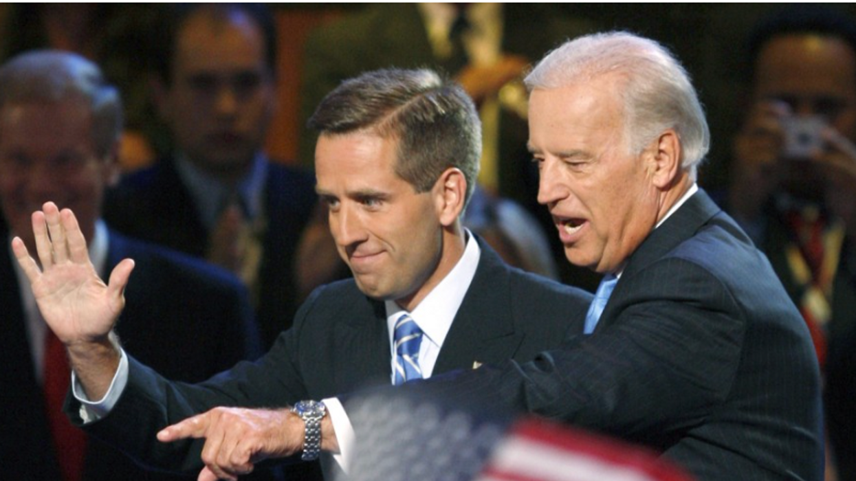Republicans Claim Biden Calls As Son Lay Dying Prove Corruption (VIDEO)