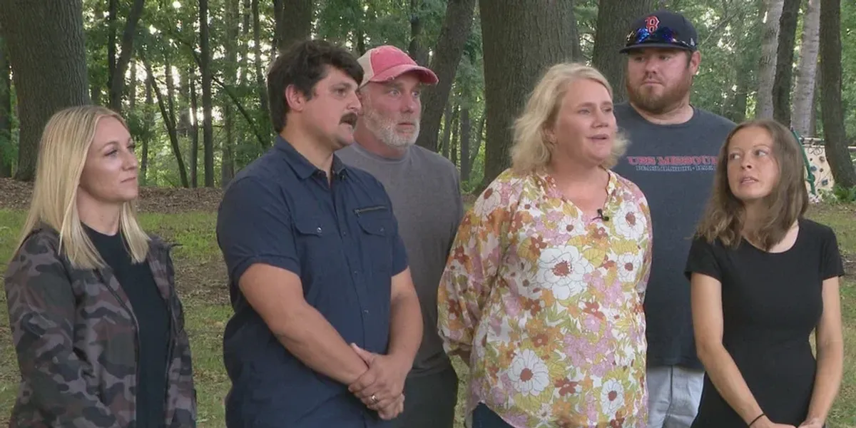 NextImg:Male athlete allowed to play with girls in Wisconsin as players quit over safety concerns: 'Girls are leaving with welts and bruises,' parents say