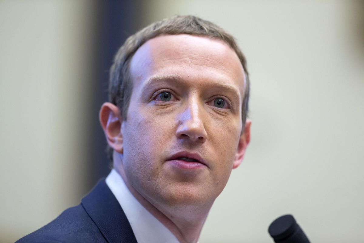 Caro Zuckerberg, vorrei vederla al tappeto