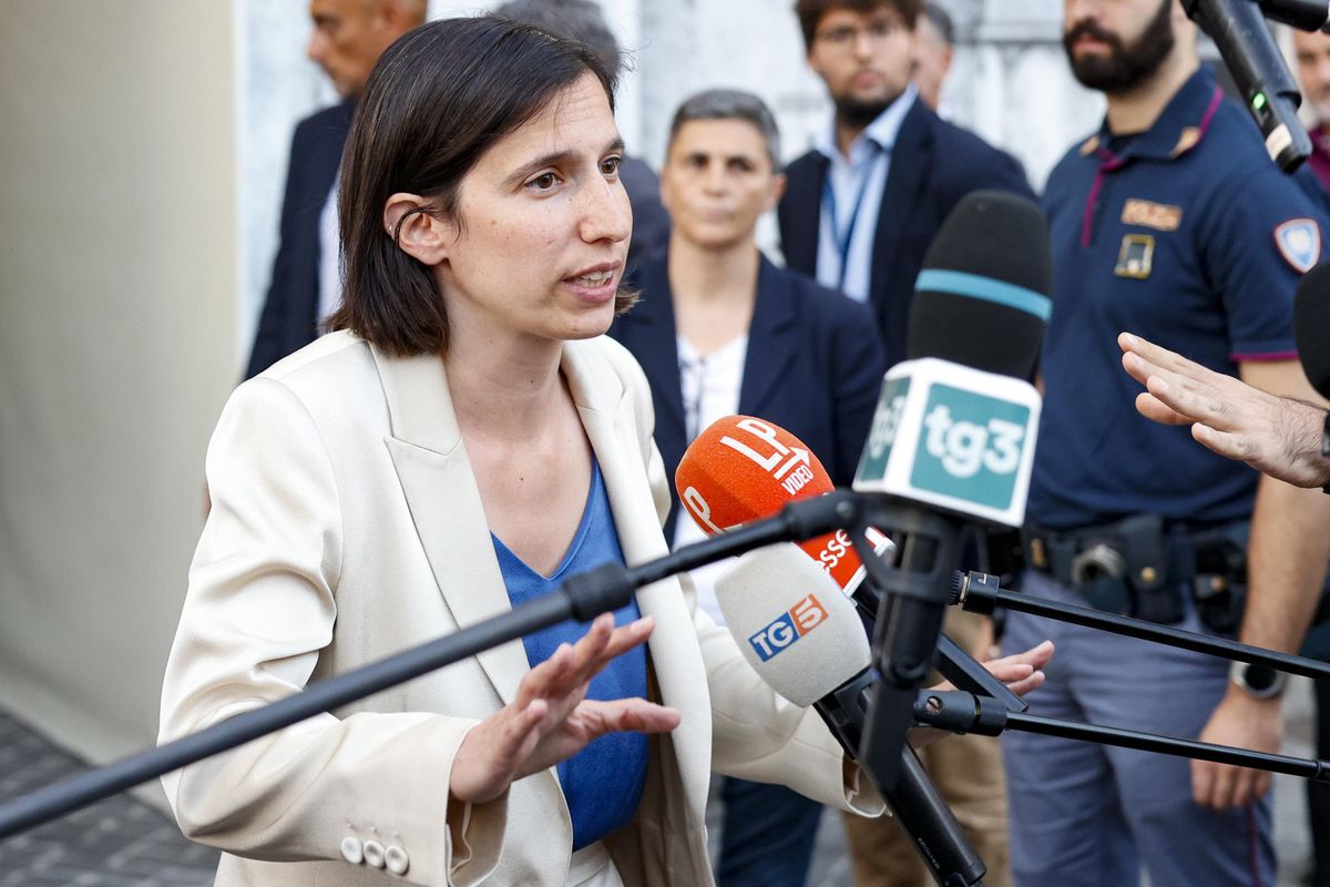 Quante parole a vanvera su salari, banche e tasse