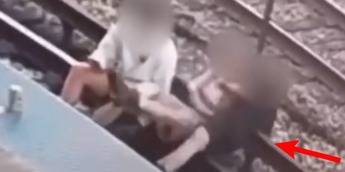 Lollapalooza concertgoers electrocuted while taking selfies on train tracks