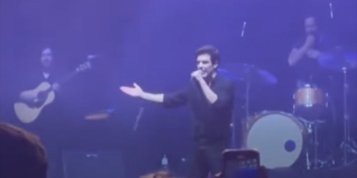 NextImg:Video: American alternative rock stars The Killers bring Russian drummer on stage at concert in country of Georgia. The crowd turns on them big time.