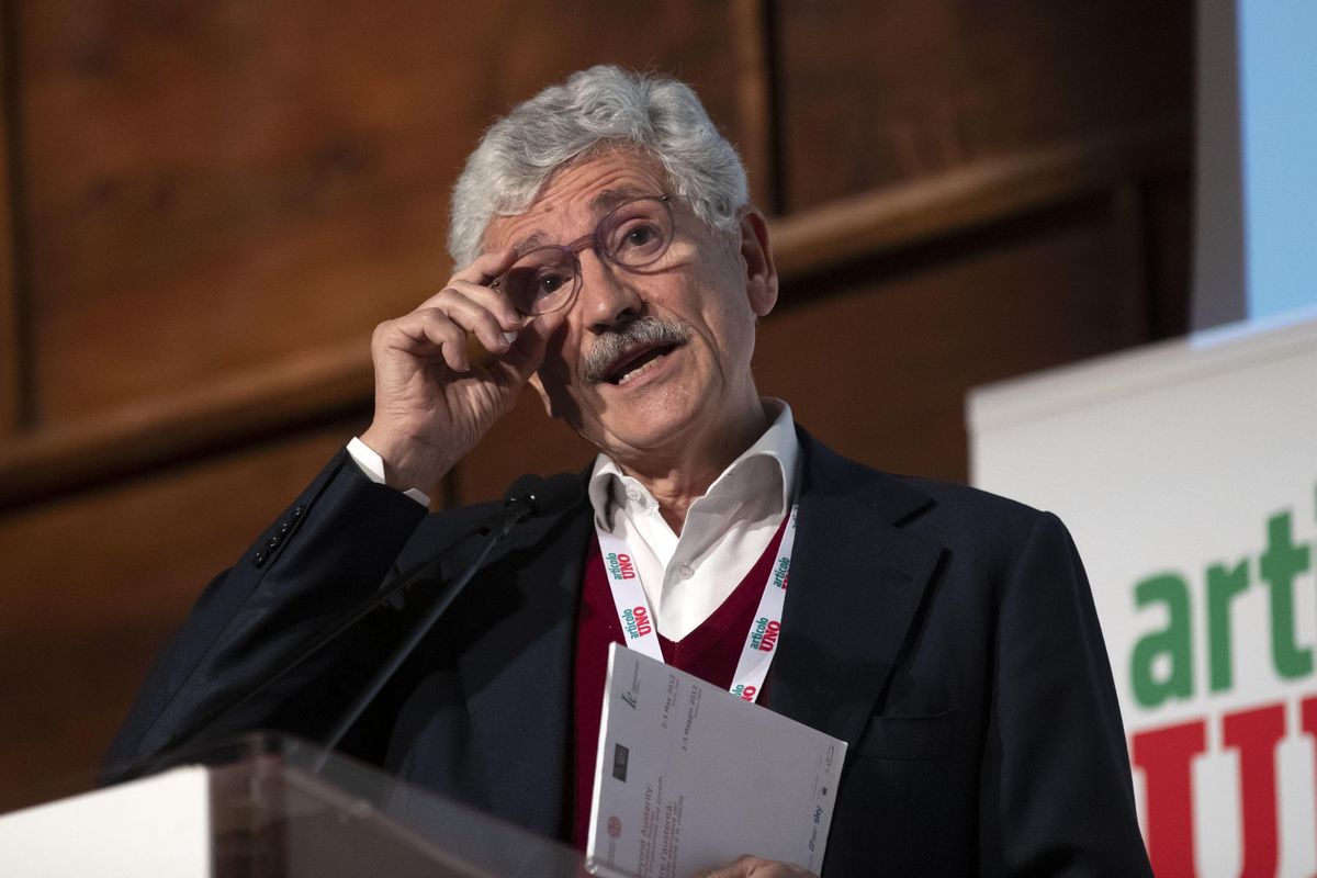 D’Alema: «Distrutti dallo scoop della Verità»