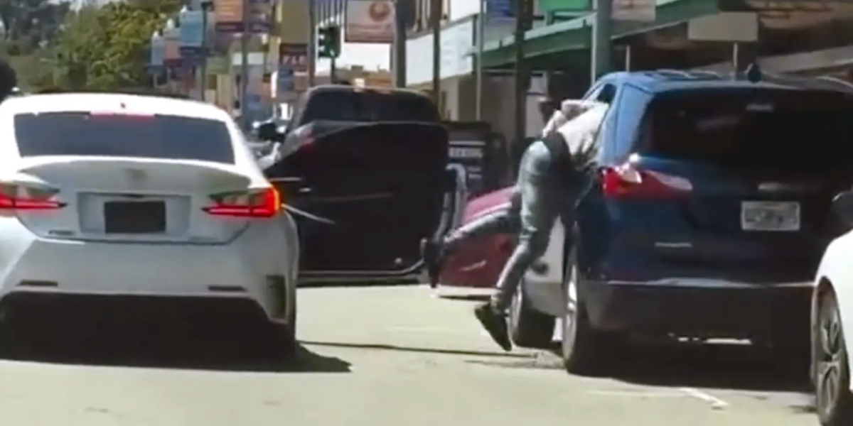 NextImg:Video shows San Francisco smash-and-snatch thieves go on spree of systematic thefts from vehicles
