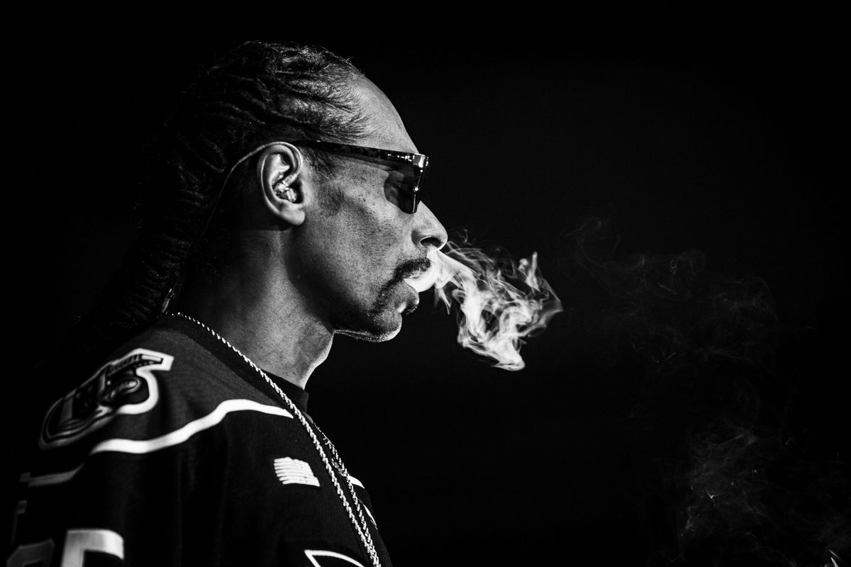 "I Wanna Thank Me" Is Everything We Love About Snoop Dogg