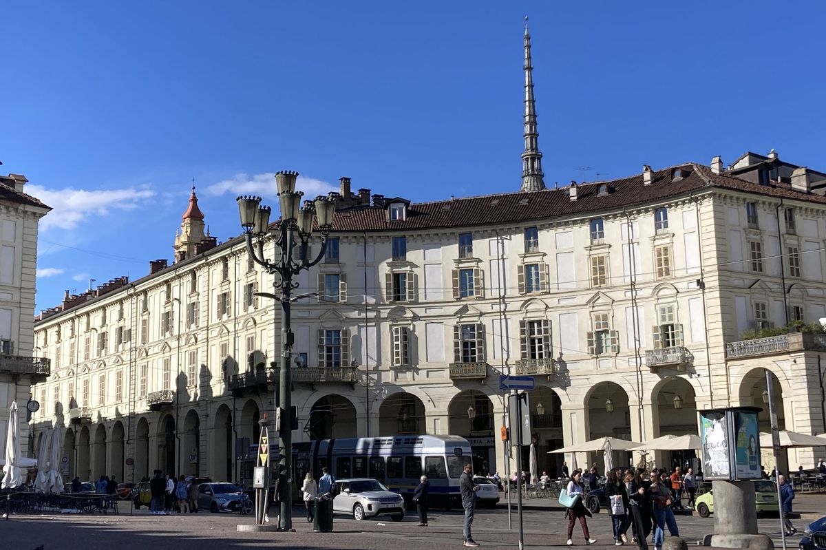 Aboliti gli Euro 5 in tutto il Torinese. La Regione fa spallucce: lo chiede l’Ue