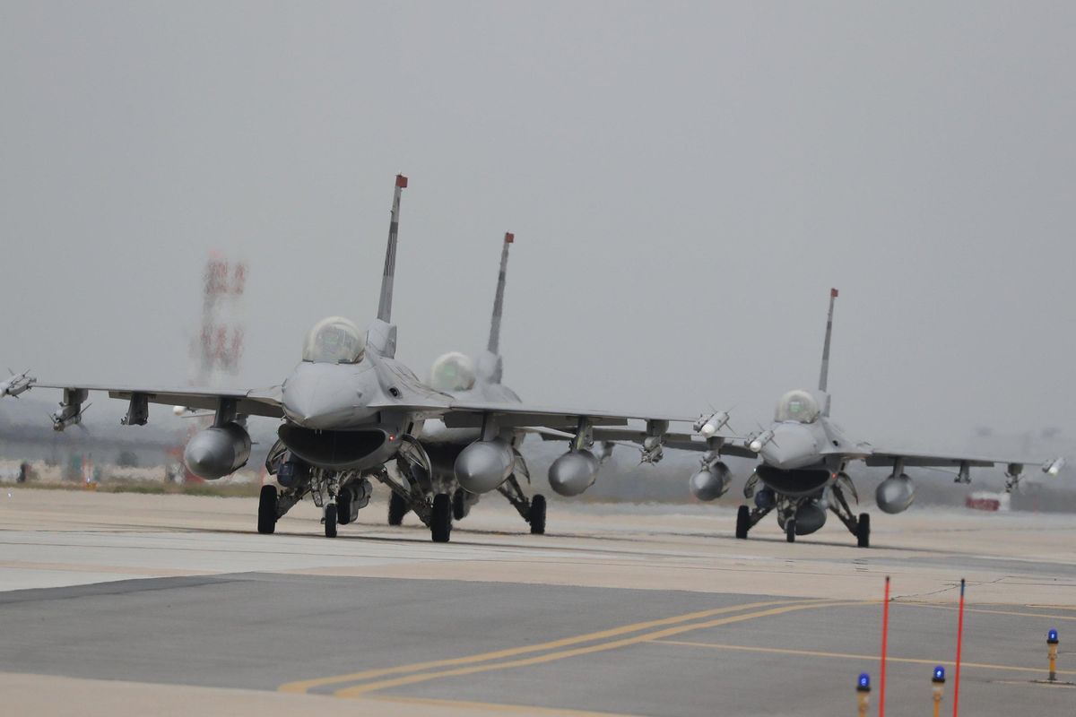 Gli alleati tentennano: Kiev resta senza F-16