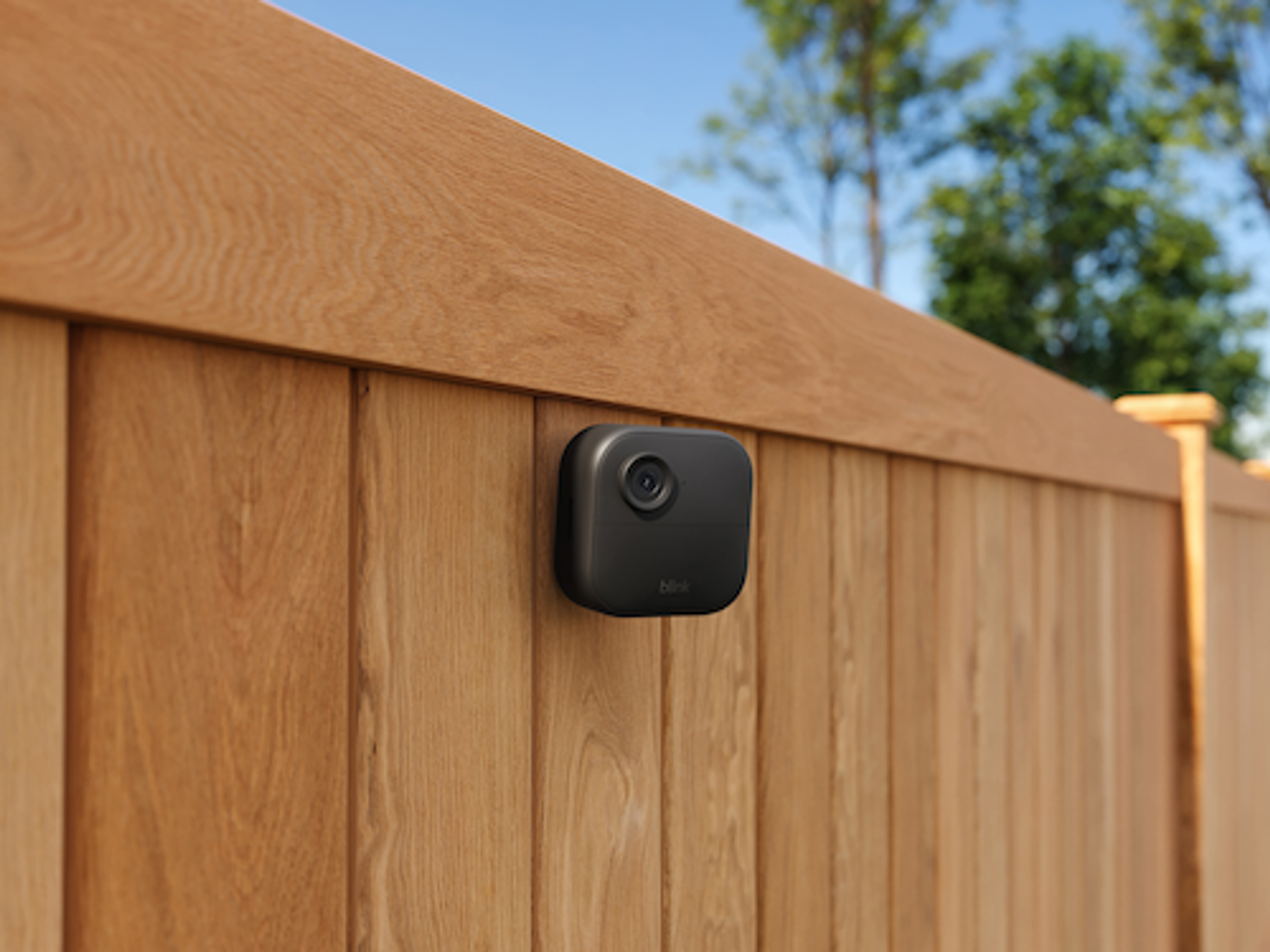 photo of Blink Outdoor 4 on a fence