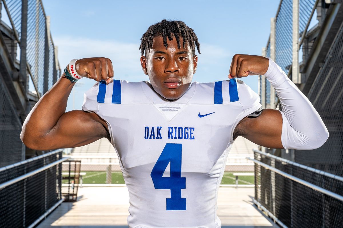 VYPE HOU Public School Football Preseason LB of the year Fan Poll Presented By Freddy's