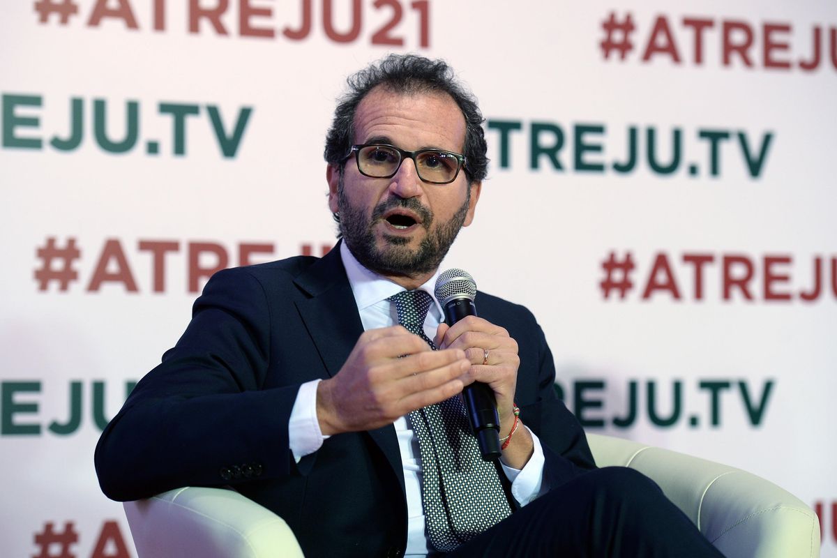 «Il governo grazi i medici puniti perché curavano i malati»