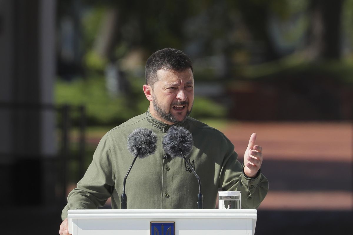 Droni ucraini armati con bombe a grappolo