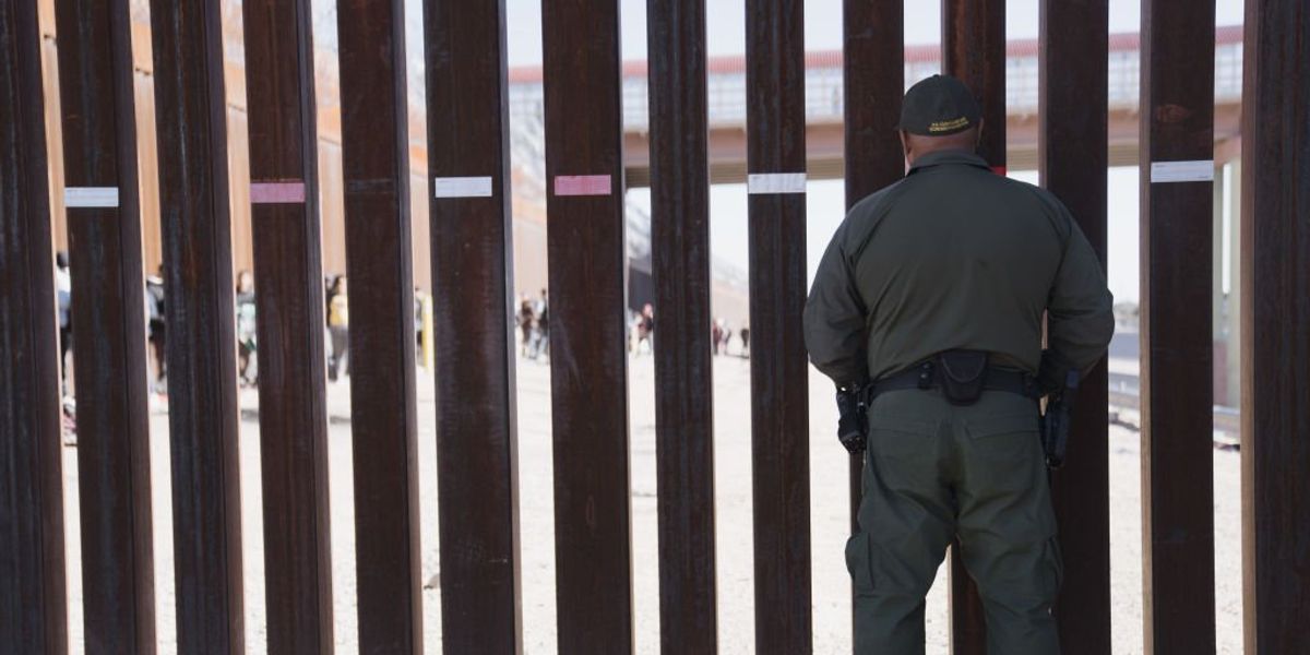 NextImg:DHS purposely not reporting how many illegal border crossers are released into the country, former immigration judge claims