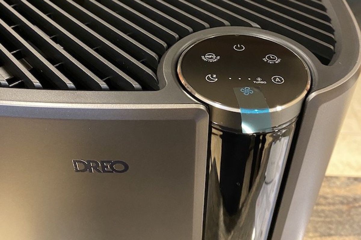a photo of the controls on top of Dreo Macro Max S air purifier