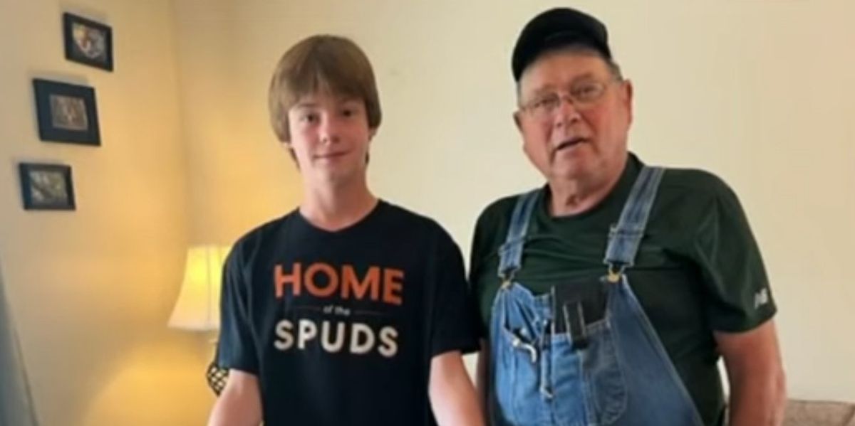 NextImg:14-year-old out fishing hooked farmer's lost wallet, full of cash. Like his old man, he knew not to keep something he hadn't earned.