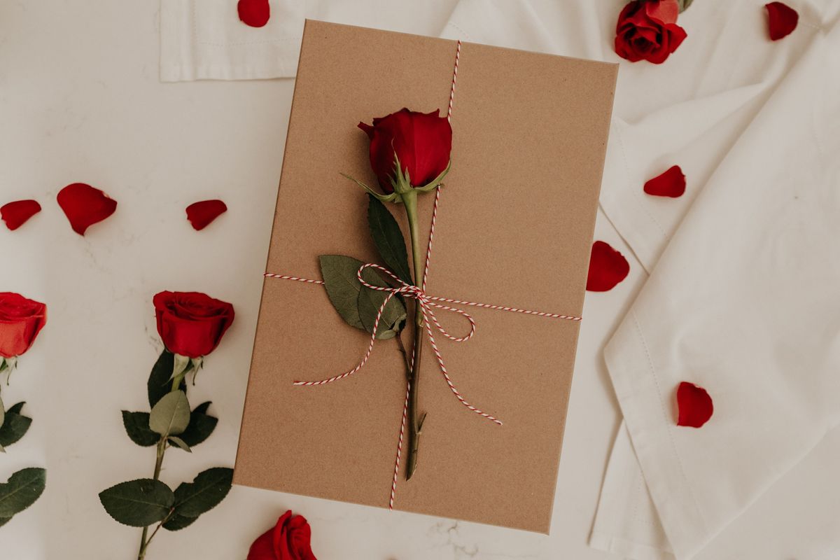 MUSIC MONDAY | Our favorite love songs for Valentine's Day