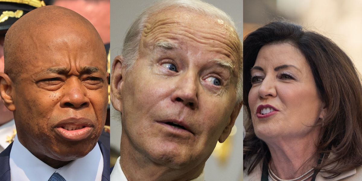 NextImg:New Yorkers are angry about migrant crisis, and they're blaming Democrats, poll shows