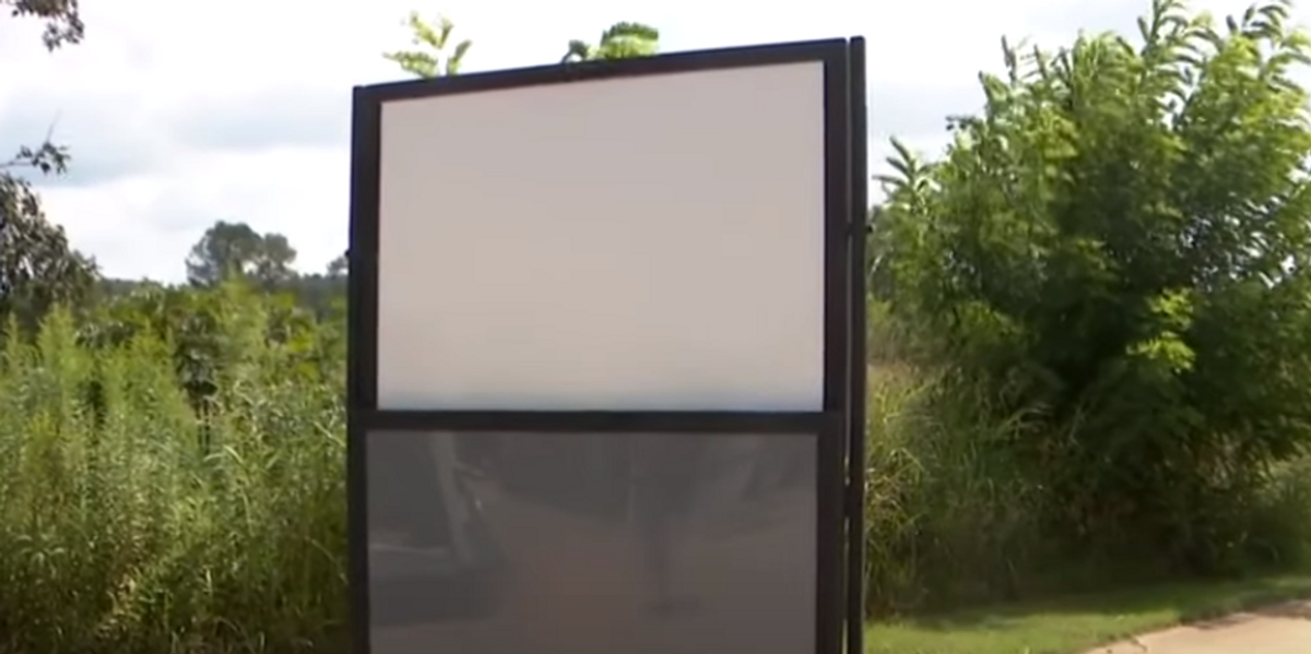 Tennessee school implements ballistic whiteboard that can make classroom entrance bulletproof