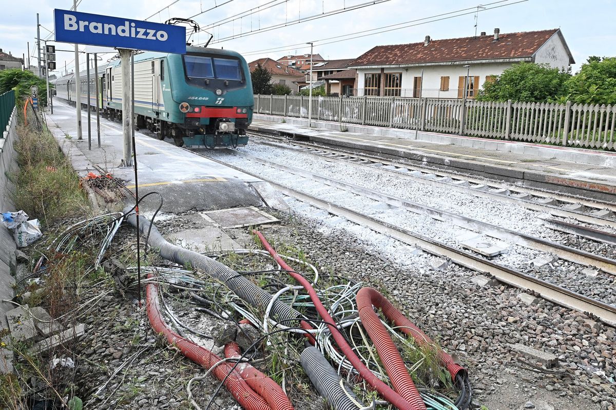 Indagati i due superstiti di Brandizzo. La Procura: «Una tragedia evitabile»