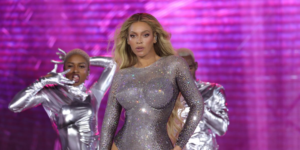 10 Silver Nail Styles To Wear To Beyoncé's Renaissance Tour