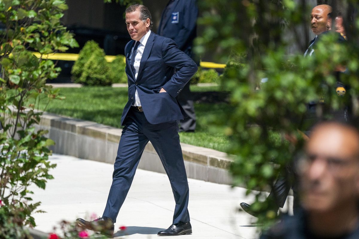 Biden conosceva bene i traffici del figlio. Lo provano mille mail