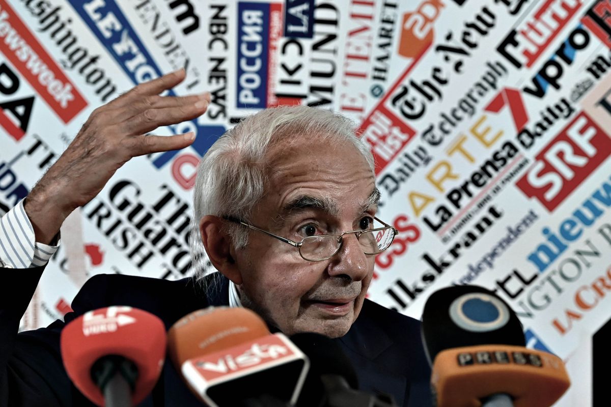 L’atterraggio d’emergenza di Amato. «Le date errate? Ho una certa età»