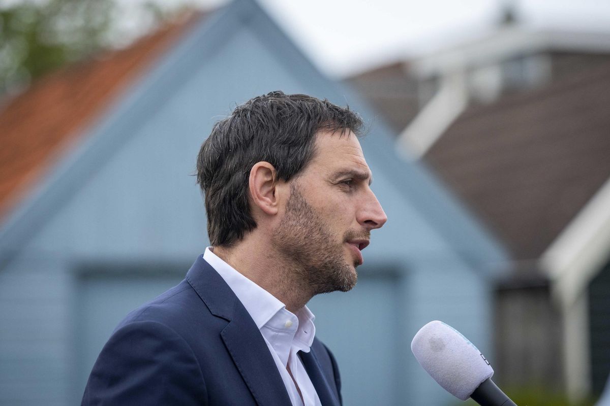 Bruxelles bipolare sulla transizione: «Impossibile se torna l’austerità»