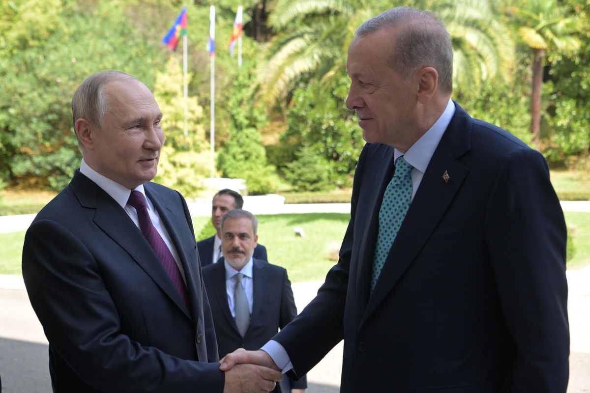 Dal Mar Nero all'Africa: il vertice di Sochi tra Erdogan e Putin