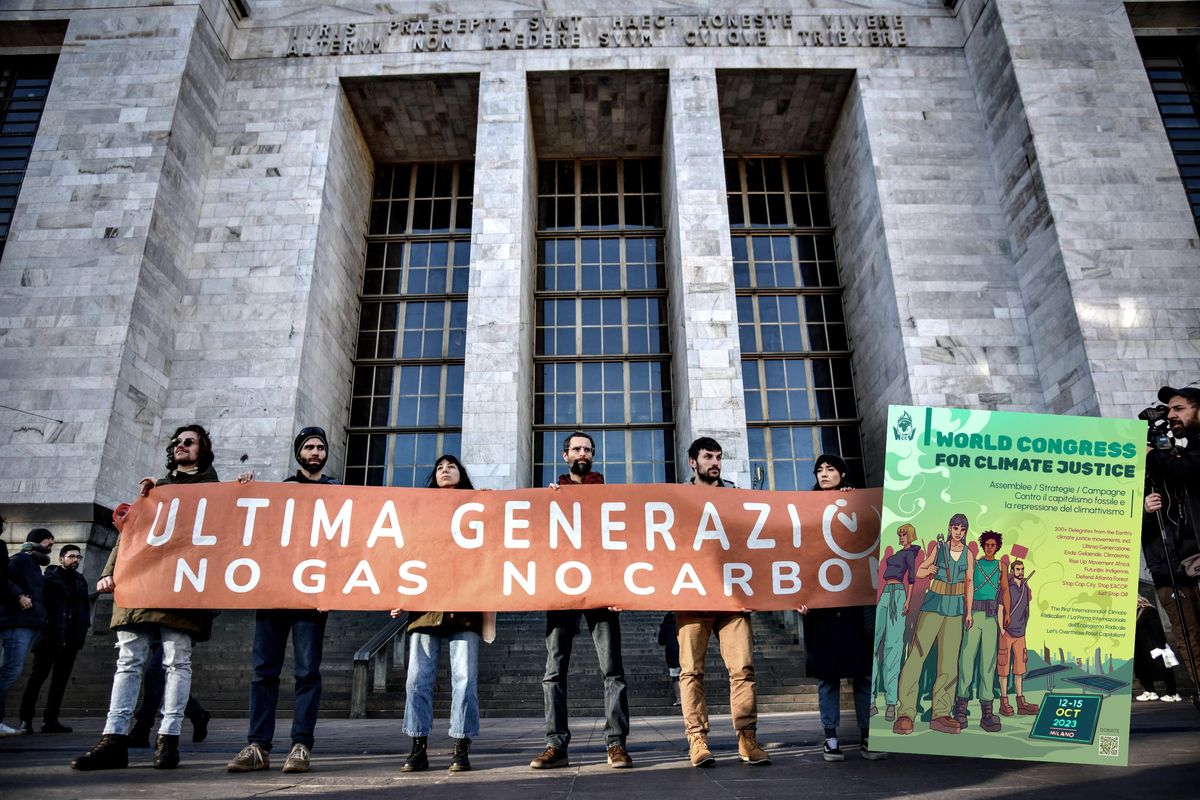 Brigate verdi, sbarco a Milano. E arrivano gli insulti al Papa