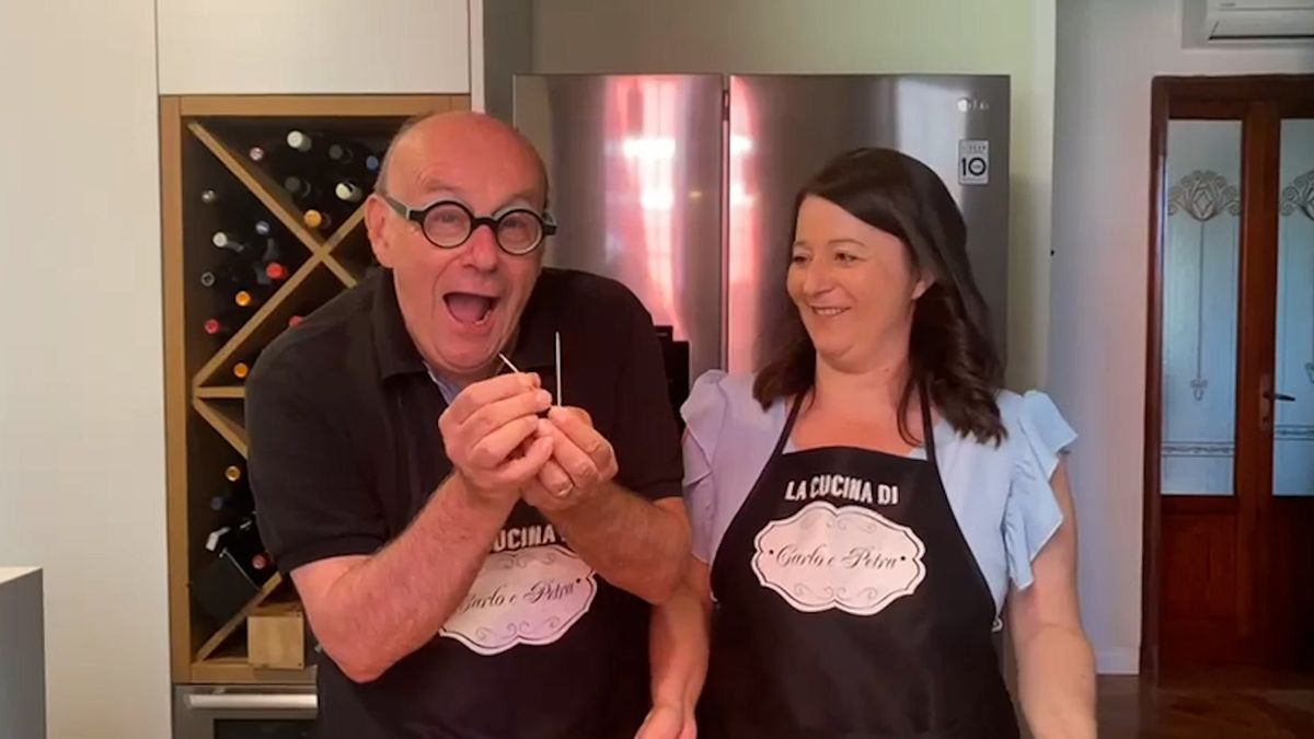 Le pillole di galateo di Petra e Carlo: lo stecchino questo sconosciuto