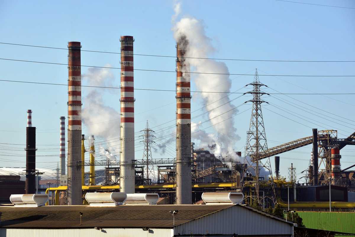 La produzione Ilva sarà sotto la soglia. E Arcelor sventola la chiusura dei forni