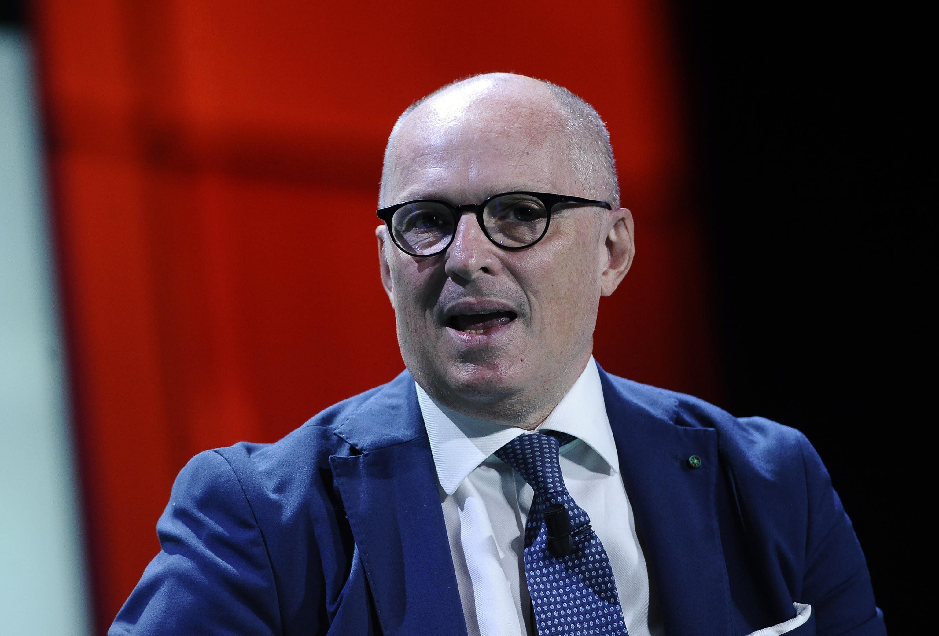 Nuove varianti, vecchia strategia: usare il virus per fare politica