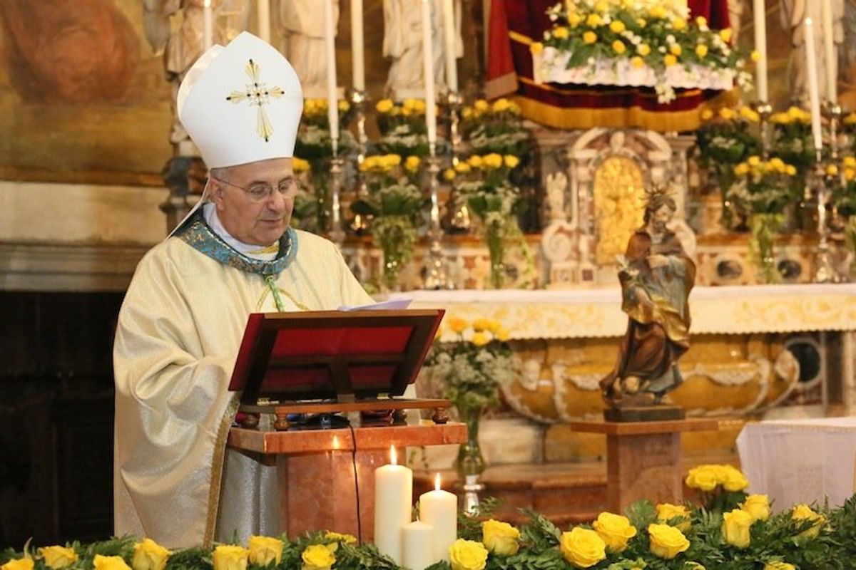 «I cattolici non possono collaborare con chi sposa aborto ed eutanasia»