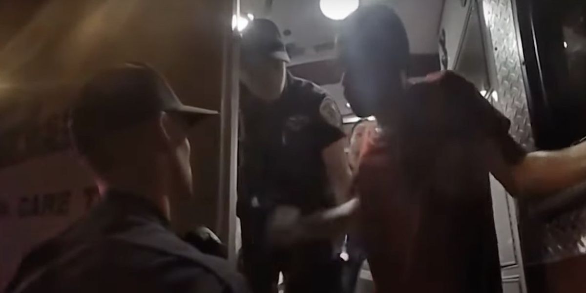 NextImg:Punk on parole accused of punching cop in face, breaking his nose. Judge releases suspect with no bail.