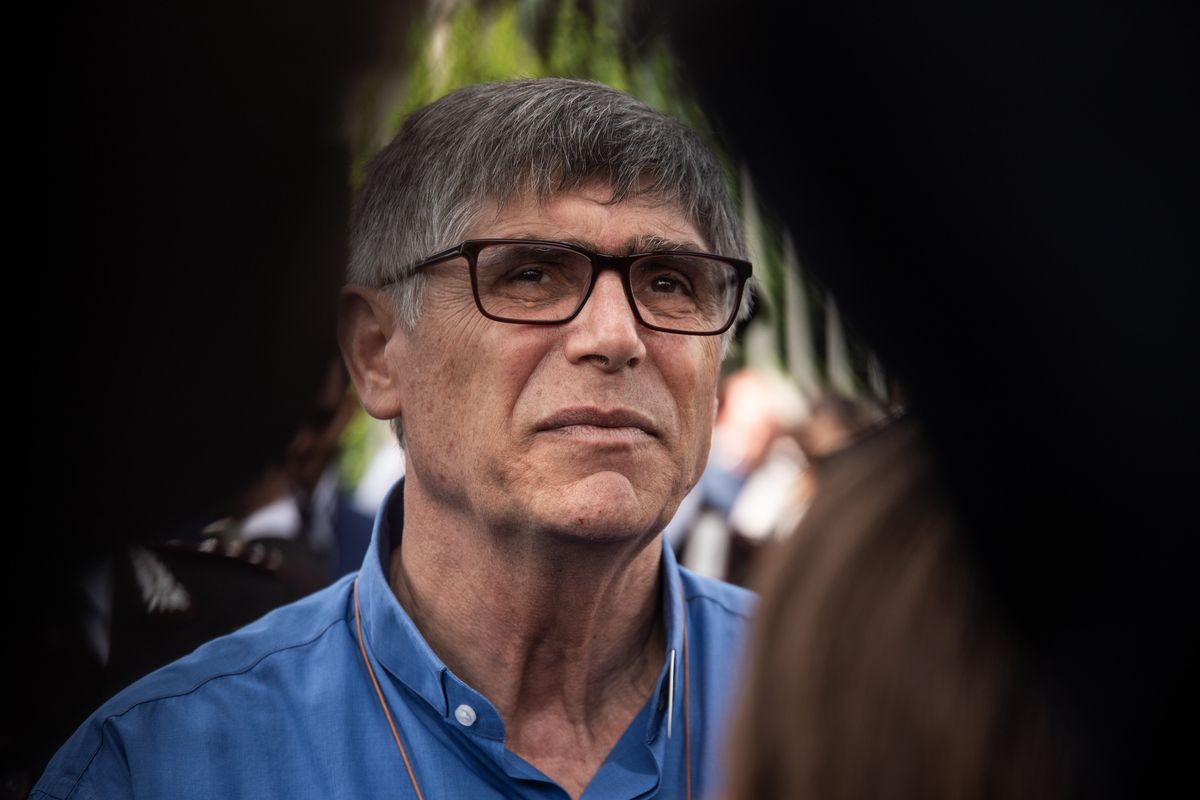 «Saviano venga qui invece di fare politica»