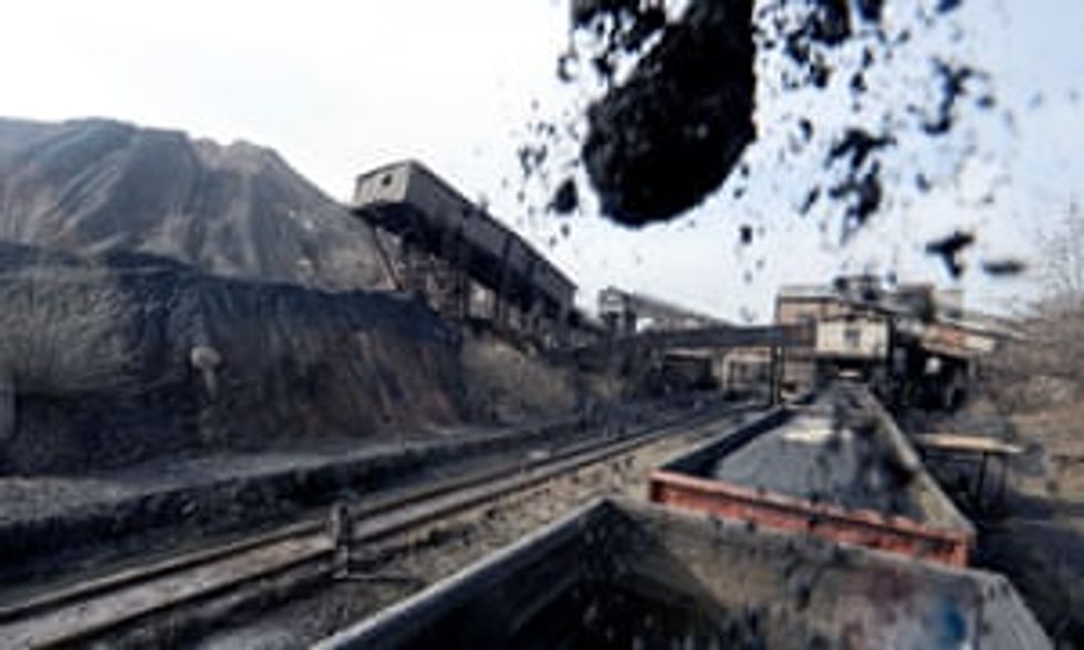 Growing number of global insurance firms divesting from fossil fuels